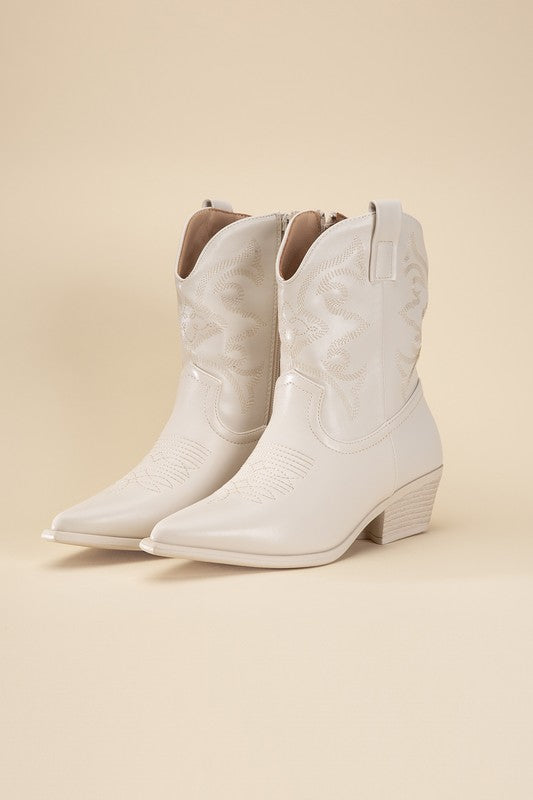 Tapered Toe Western Booties