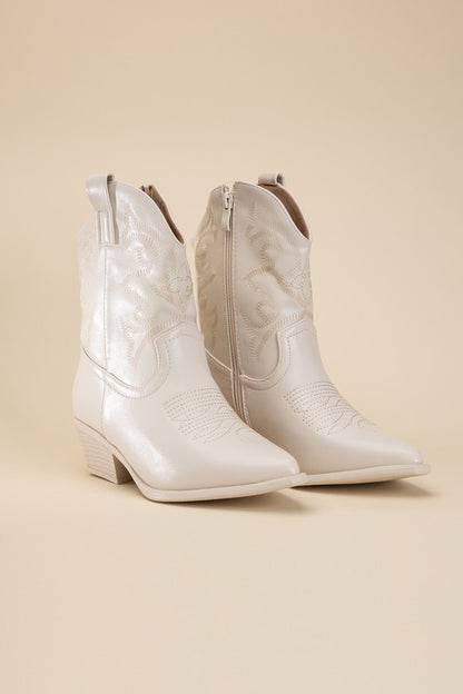 Tapered Toe Western Booties