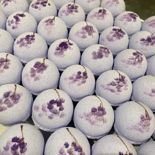 Blooming Lilac Bath Bomb